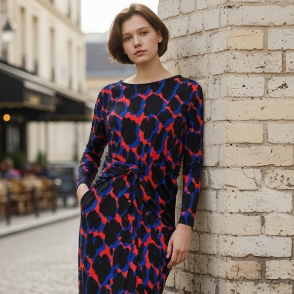 Metaphor Dresses & Skirts - Metaphor Black and Red Long Sleeve Dress